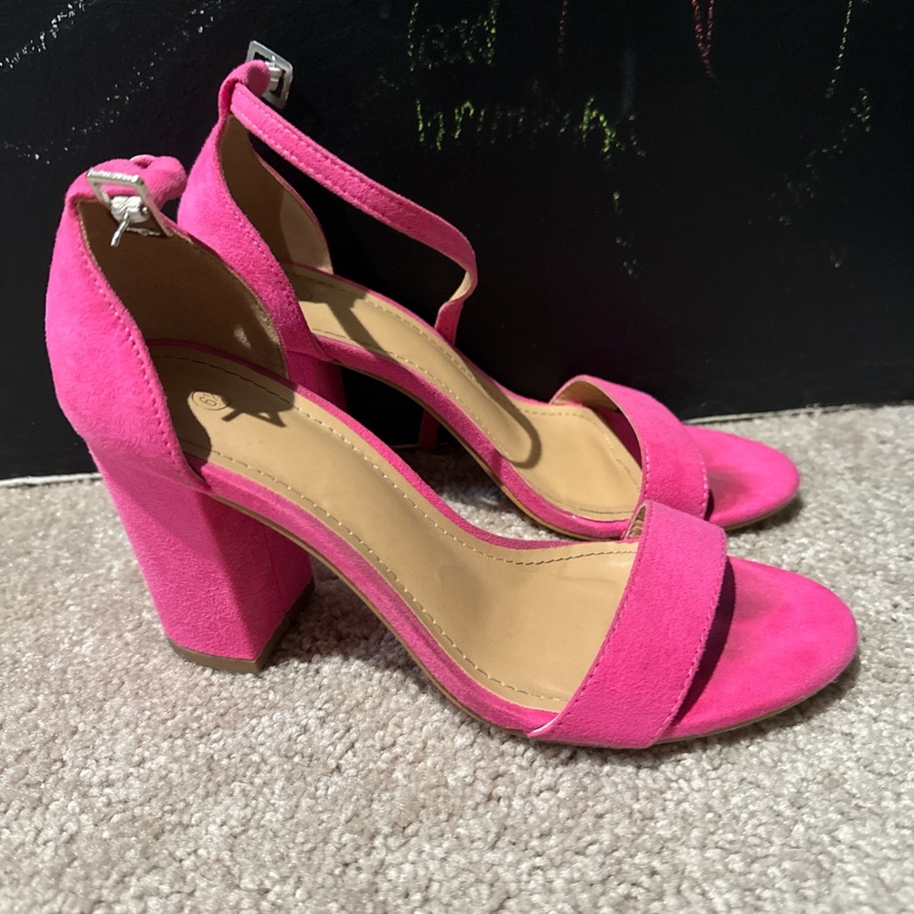 Vibrant Pink Chunky Heel Sandals